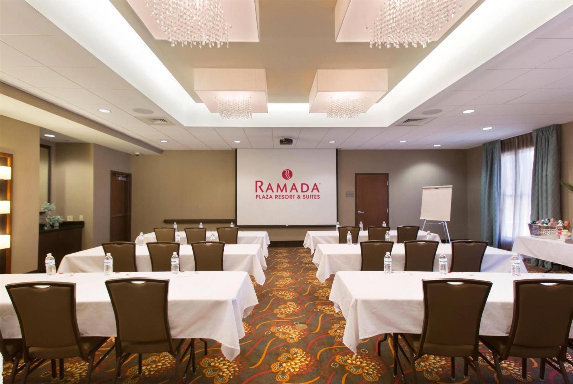 Ramada Plaza By Wyndham & Intl Drive - Newly Renovated! Resort