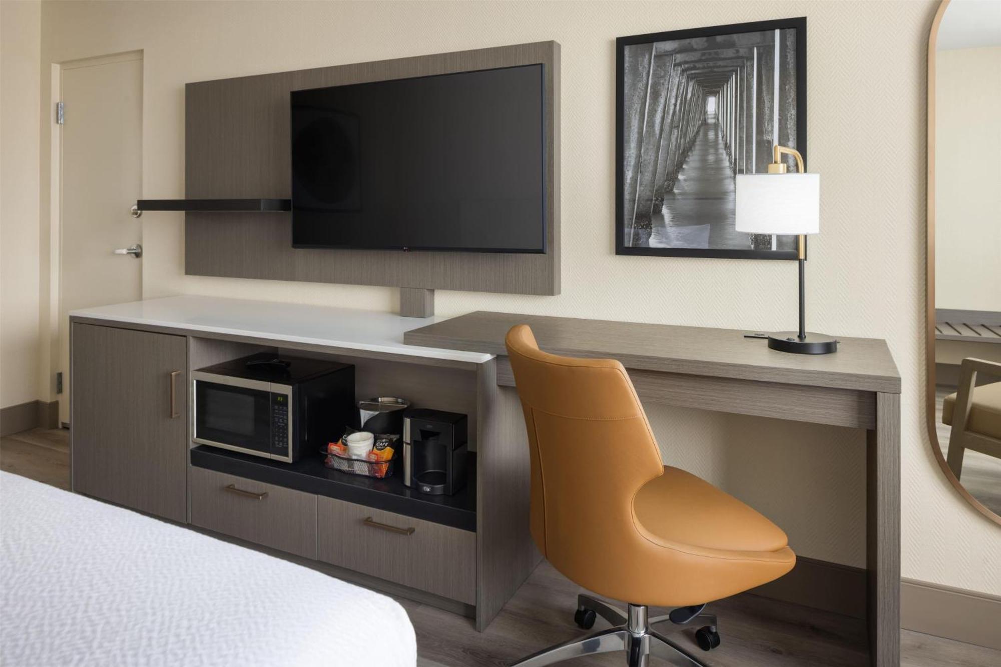 Ramada Plaza By Wyndham & Intl Drive - Newly Renovated! 3* Orlando